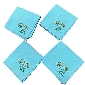 Vintage MINT GREEN Cotton Cocktail Luncheon Napkins (4) Hand Embroidery Corner